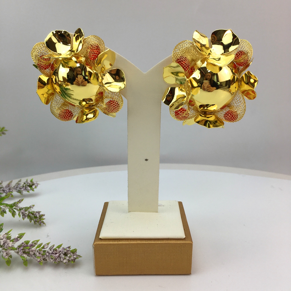 Women Accessories Dubai - Yuminglai-pendientes dorados de lujo para mujer,